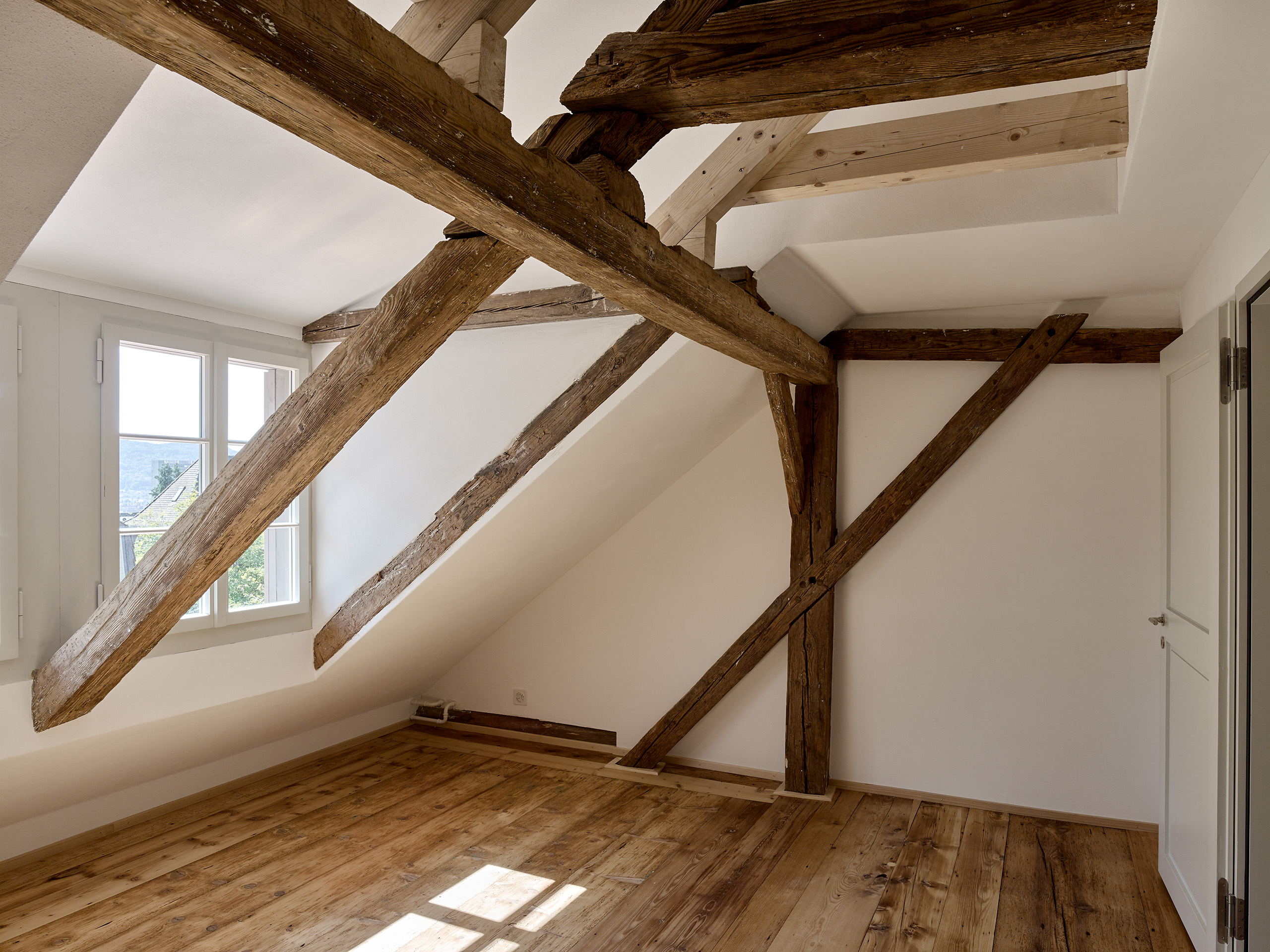 E19715 Alpa 094246 SCREEN